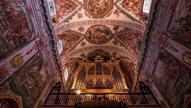 Luz verde a la restauración de las pinturas murales del trascoro de Los Venerables de Sevilla