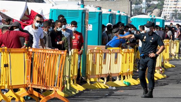 Preocupación en la UIP de Sevilla que viaja a Canarias tras la muerte de un compañero por Covid