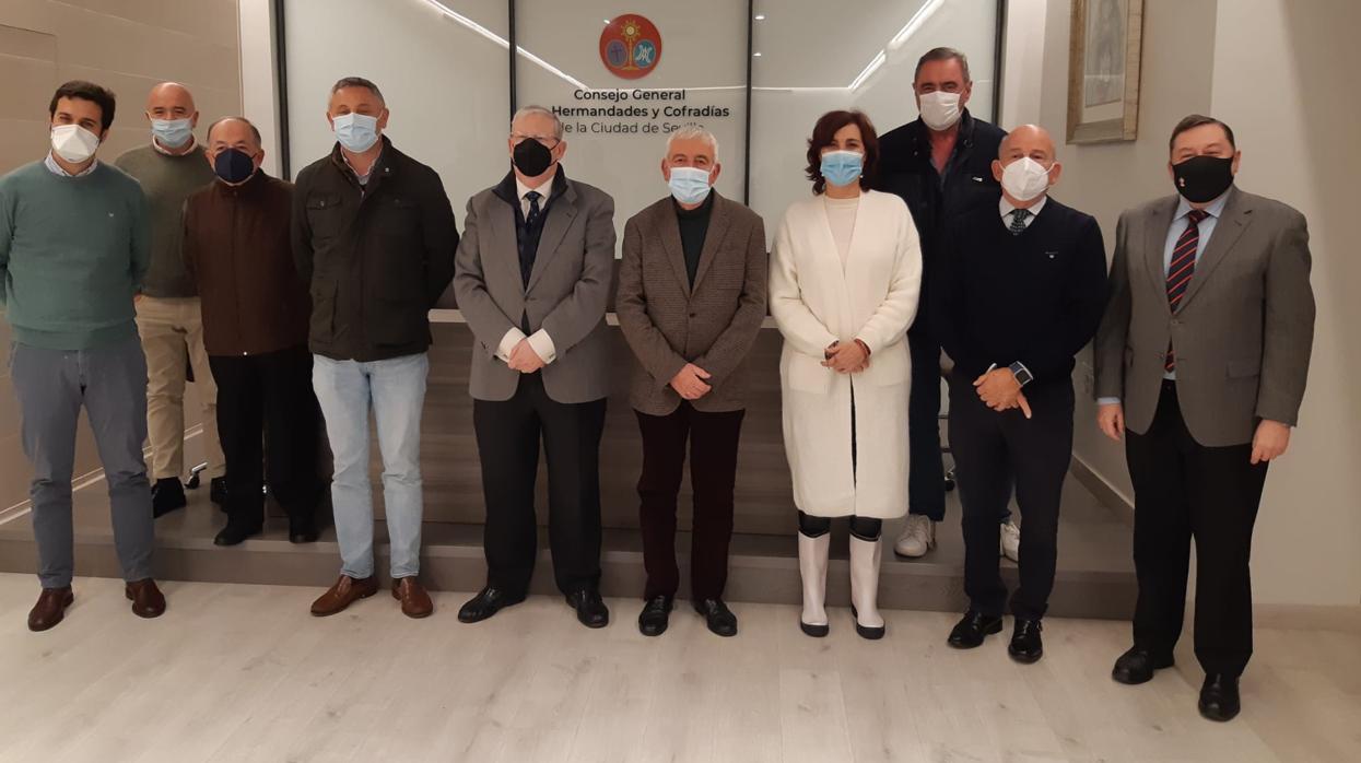 Participantes en la presentación del «Homenaje al Pregón de la Semana Santa de Sevilla»