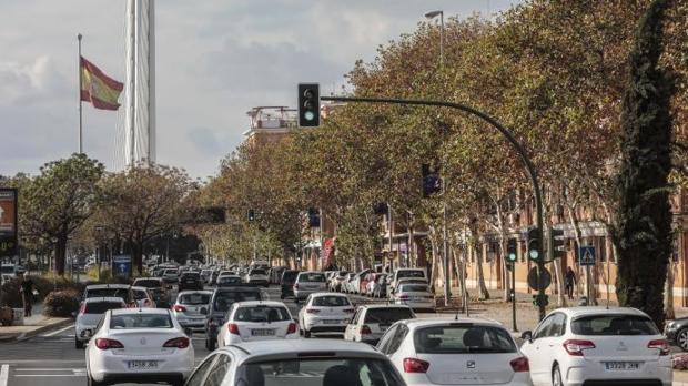 Los sevillanos ya pueden pagar sus impuestos municipales en los plazos que prefieran