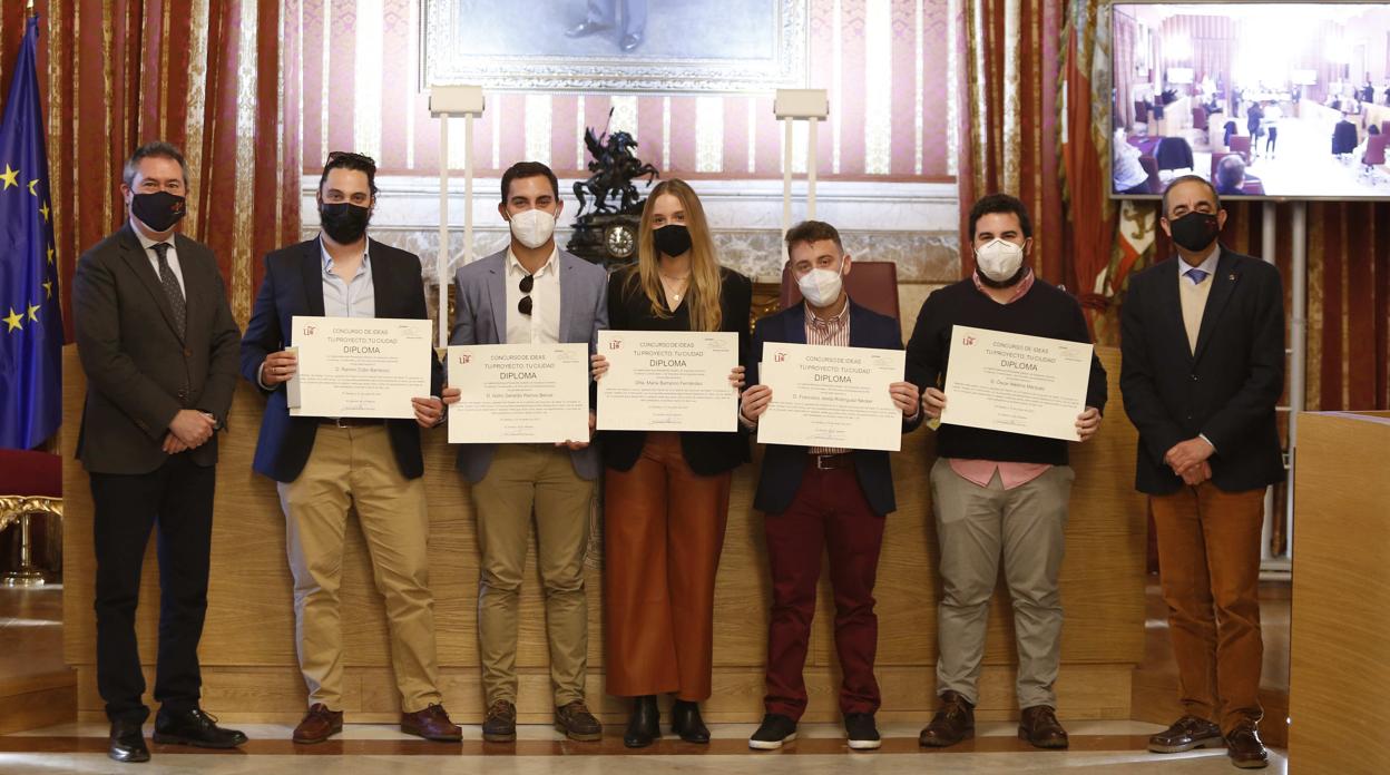 Entrega de premios en el Salón Colón del Ayuntamiento de Sevilla