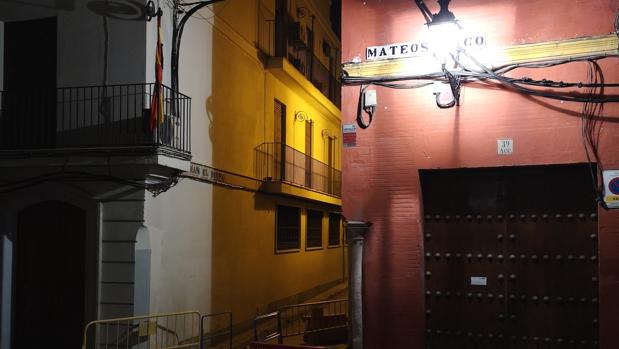 La historia del alumbrado de Sevilla: de las lámparas de aceite a las «luces de frigorífico»
