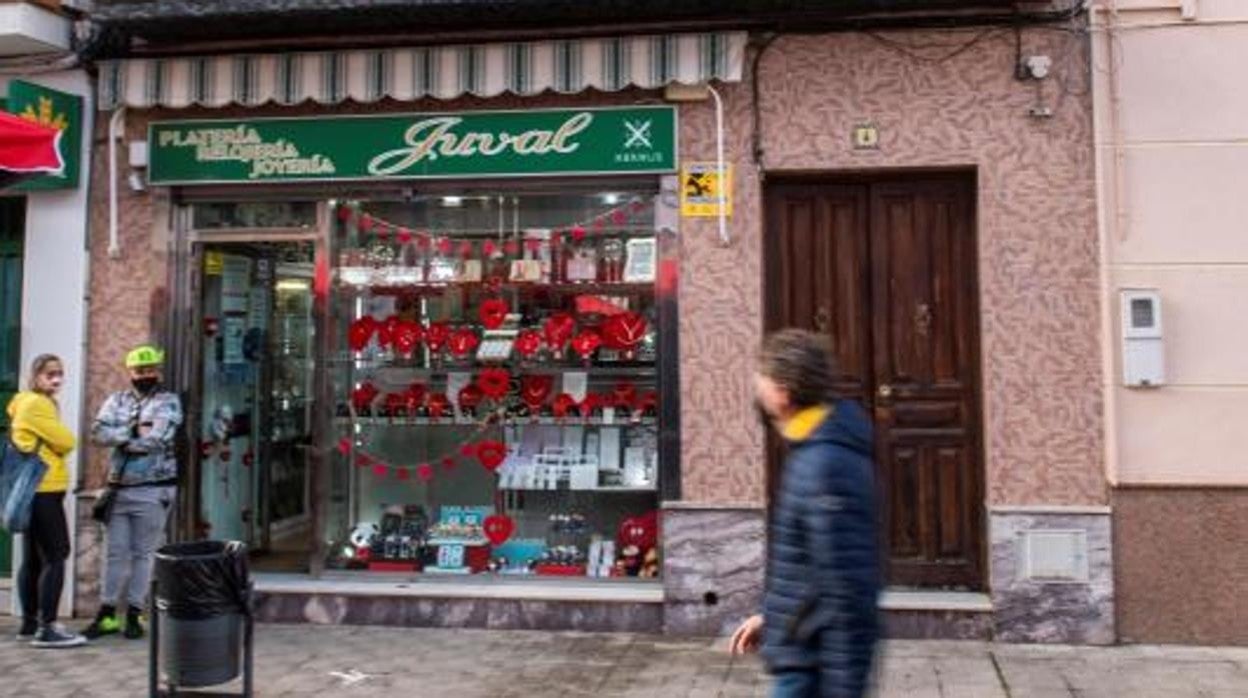 Fachada de la casa donde ocurrieron los hechos en la calle Morales Gómez de Brenes.