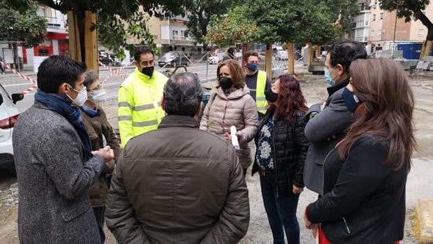 El Ayuntamiento aumentará la zona verde y arbolada de la Glorieta Jardín Pepe Da Rosa