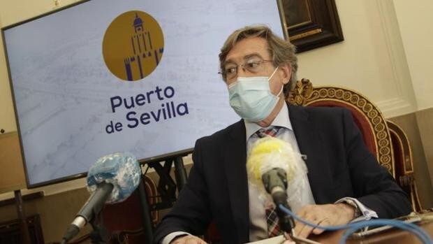 El Puerto de Sevilla propone unas iniciativas para aumentar el calado de los buques