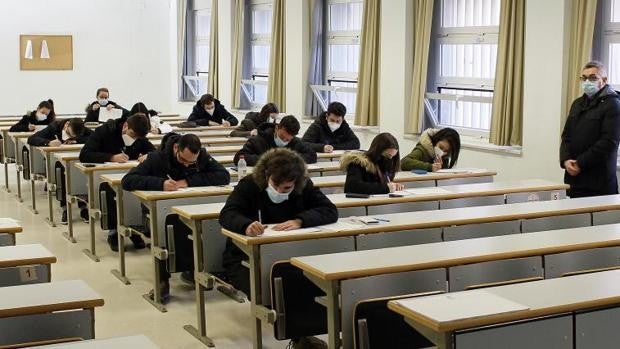 La UPO dará 25 euros por noche a estudiantes con renta baja para ir a los exámenes