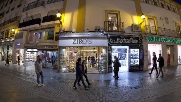 Los comerciantes de Sevilla critican las nuevas medidas de la Junta: «Igual es que no hacemos tanto ruido»