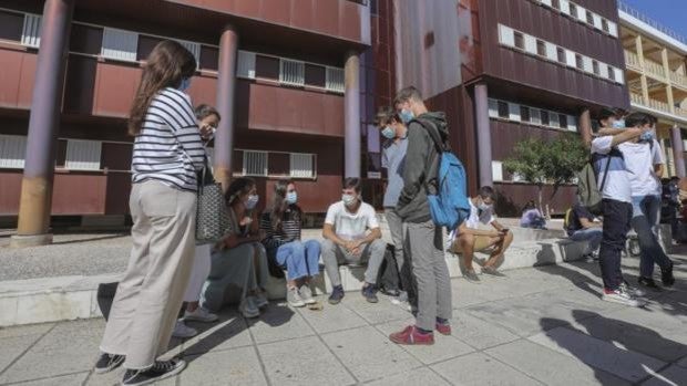 La Escuela de Ingenieros de Sevilla se desmarca y no dará clases la semana de Feria