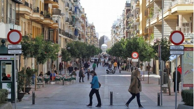 Los residentes en el barrio de Los Remedios de Sevilla destinan más a la hipoteca