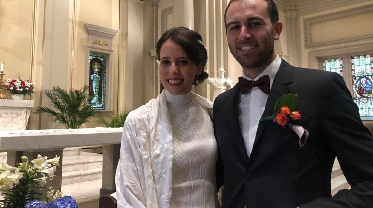 Ana María Amador y Giacomo Garancini tras la ceremonia en Nueva York