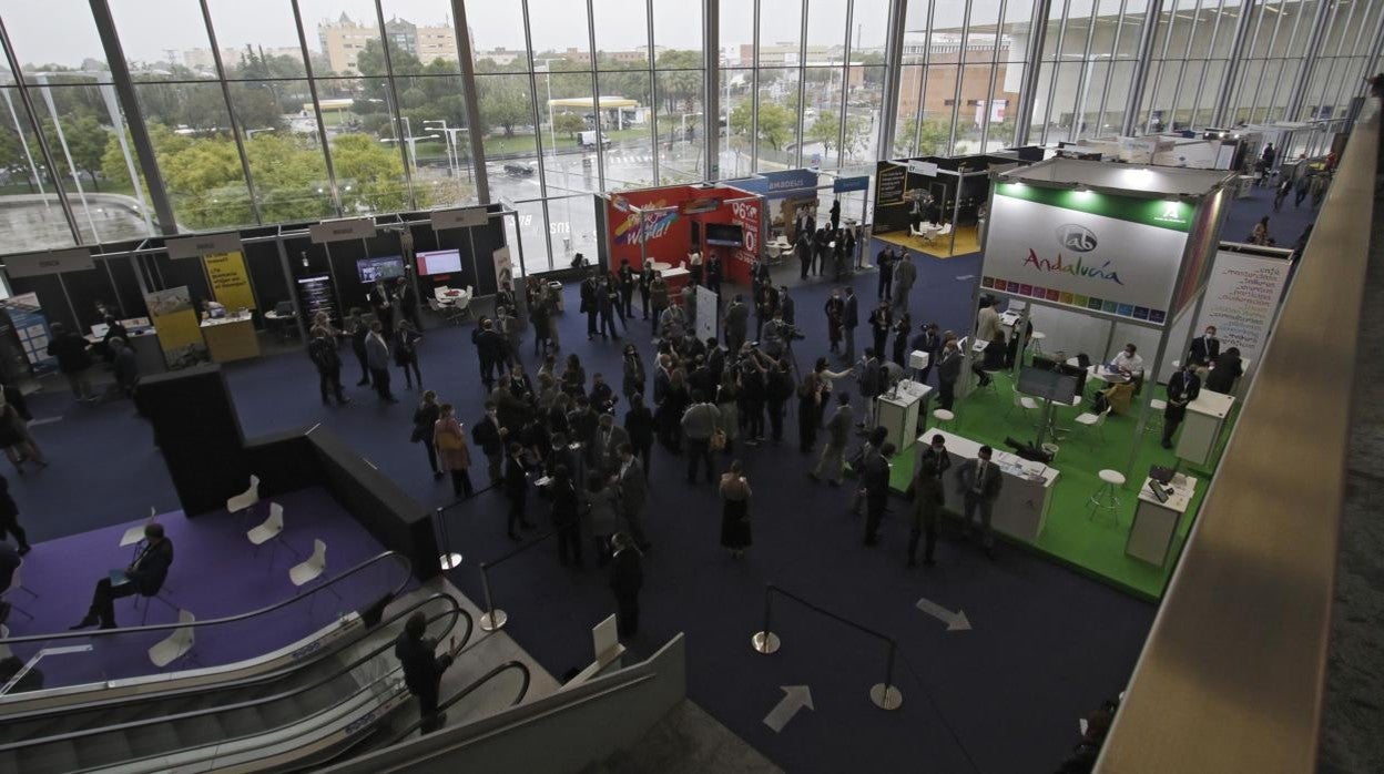 Ambiente del Palacio de Congresos y Exposiciones de Sevilla (Fibes) durante la pasada cumbre