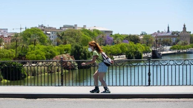 El tiempo en Sevilla: Avisos amarillos por calor intenso con máximas cercanas a los 40 grados