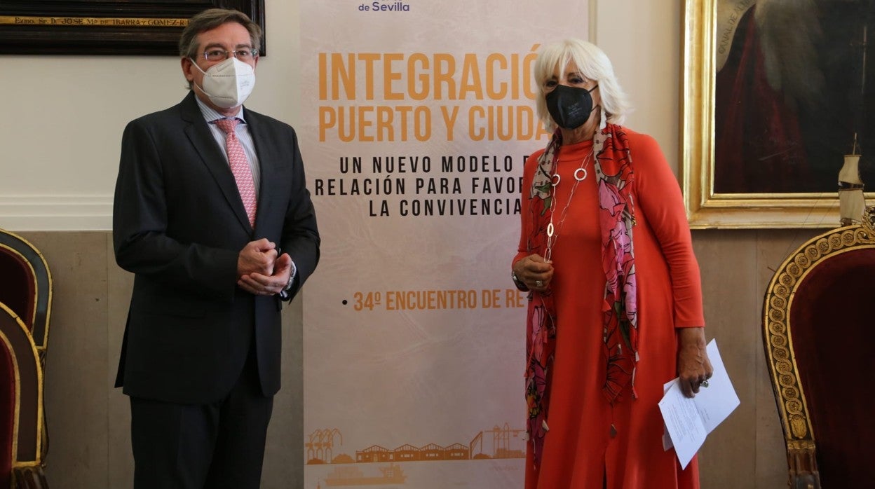 Rafael Carmona y Teófila Martínez durante la presentación del seminario de RETE