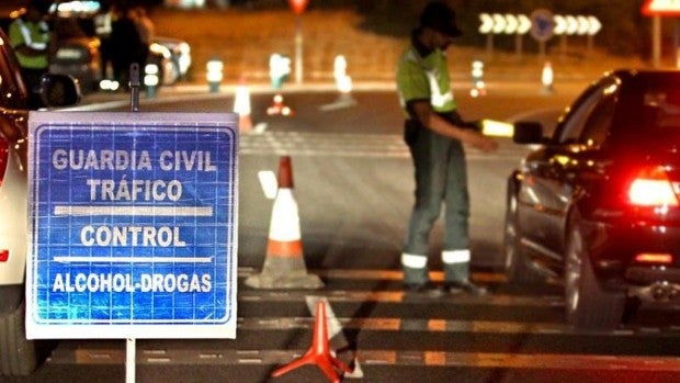 Más conductores drogados que bebidos en las carreteras de Sevilla