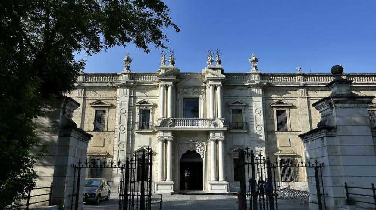 Fachada de la antigua Fábrica de Tabacos