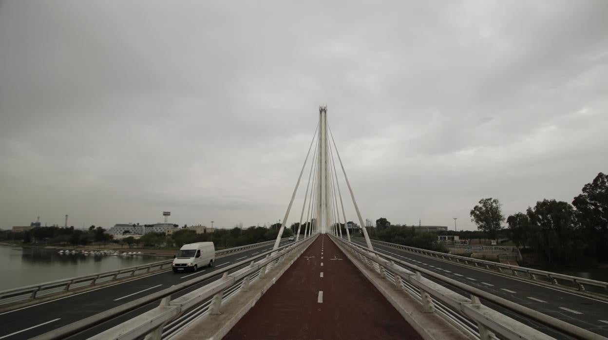 Imagen de archivo del puente del Alamillo