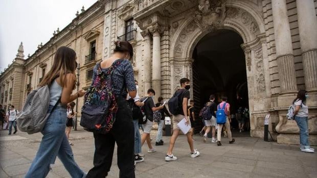 La Universidad de Sevilla ha perdido 2.500 alumnos en los cuatro últimos años