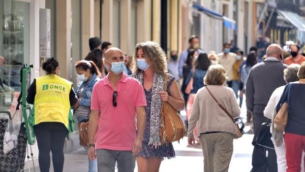 Sevilla anota el menor número de contagios de la quinta ola del Covid