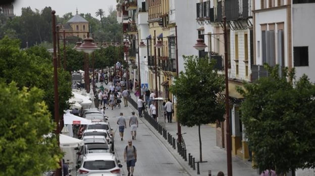 El intento de homicidio juzgado en la Audiencia de Sevilla ocurrió en la calle Betis en la Navidad de 2019