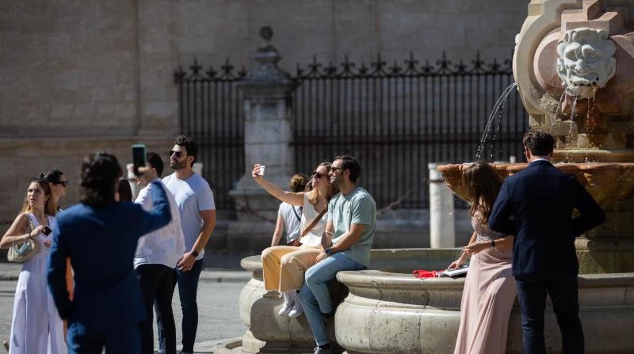 Ambiente en el entorno de la Catedral de Sevilla