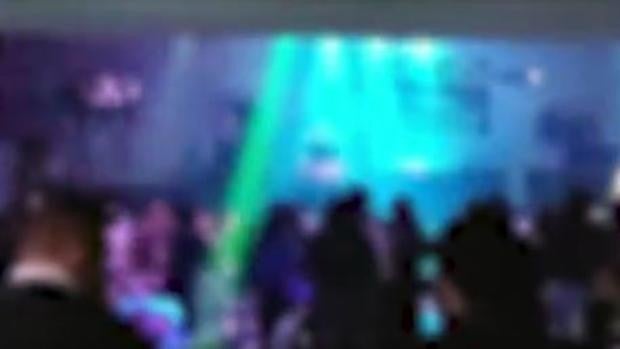 Desalojadas más de 150 personas de dos locales de Sevilla que incumplían medidas Covid