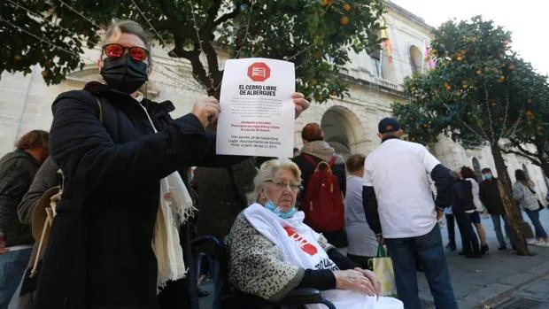 Espadas defiende Hytasa como «el lugar idóneo» para instalar el albergue para personas sin hogar de Sevilla
