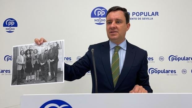 El PP denuncia subvenciones del Ayuntamiento de Sevilla a la madre de un concejal socialista