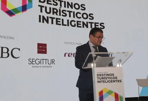 Manuel Rey durante su conferencia en la sala Feeling de las Setas