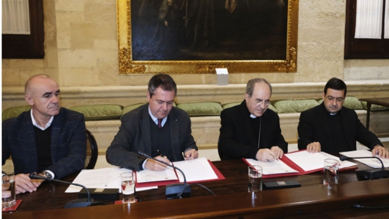 El acuerdo se firmó en 2018 en el Ayuntamiento de Sevilla