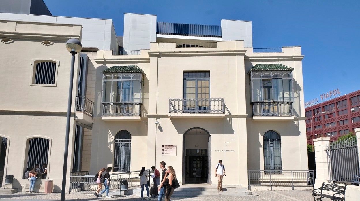 Estudiantes de la Facultad de Derecho de la Universidad de Sevilla