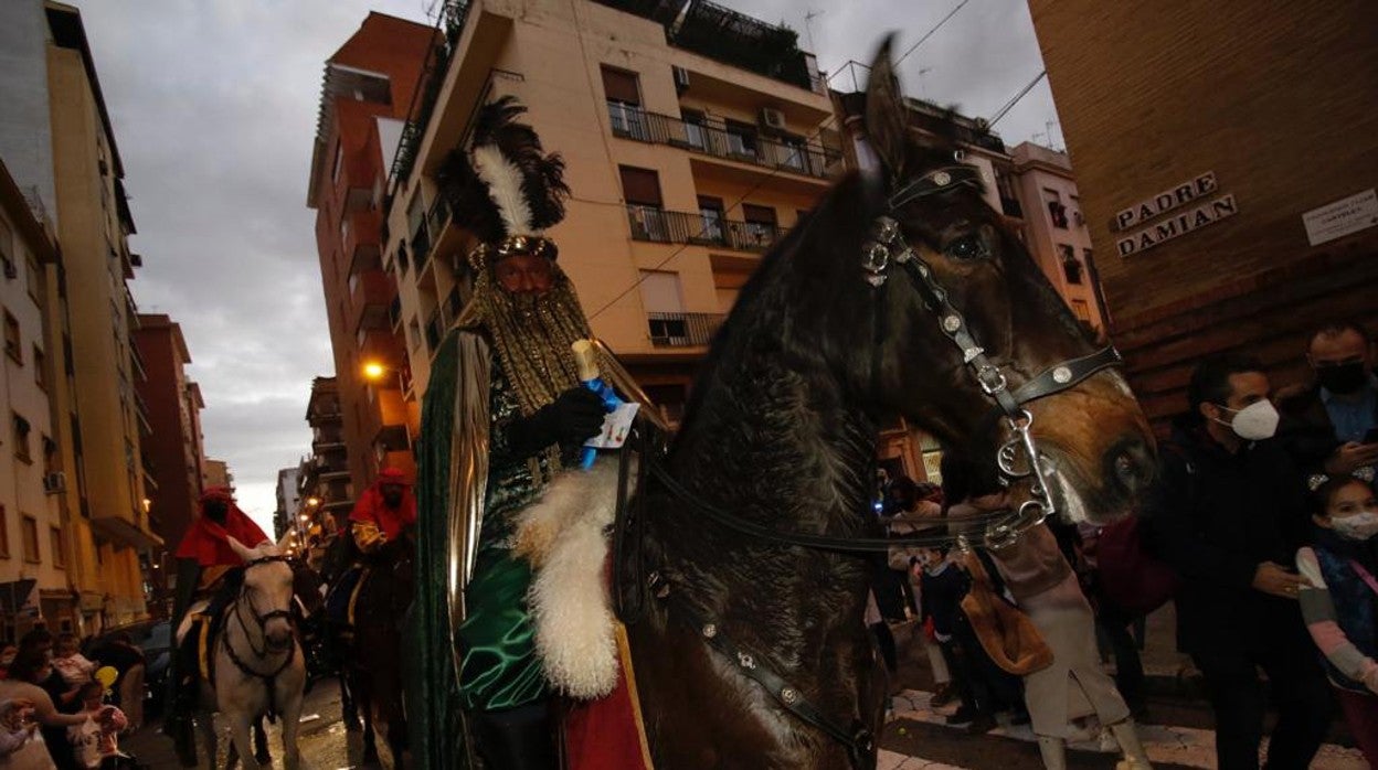 El Heraldo Real, a la altura de la calle Padre Damián