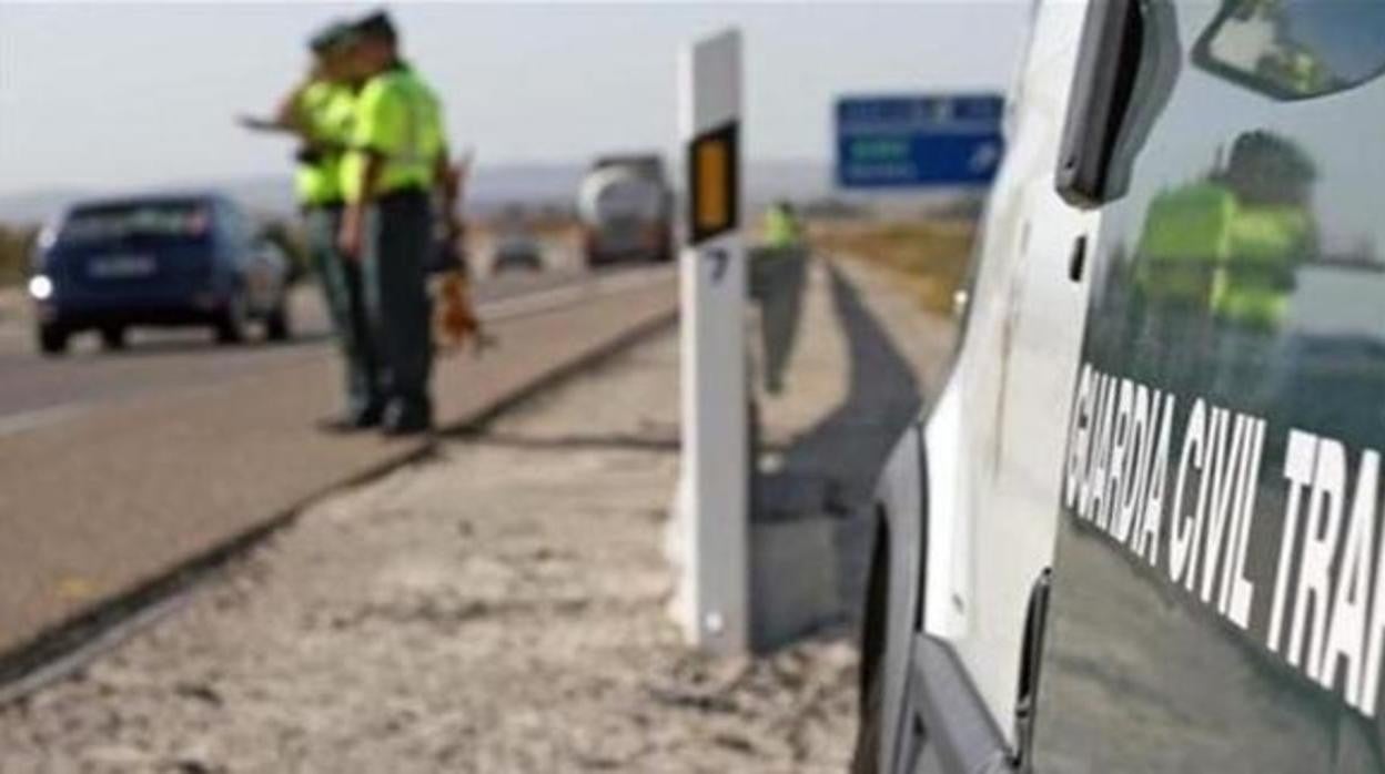 El desaparecido llevó a una amiga a la estación de Llerena en su coche