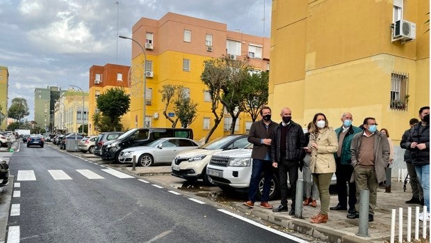 Obras de pavimentación y mejora la calzada en varias calles del distrito Norte de Sevilla