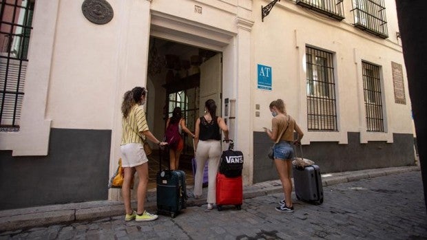 Los hoteles sevillanos perdieron un 56% de sus ingresos el año pasado