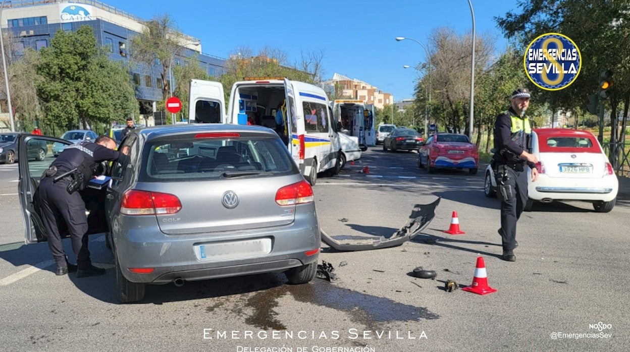 Imagen del siniestro facilitada por Emergencias Sevilla