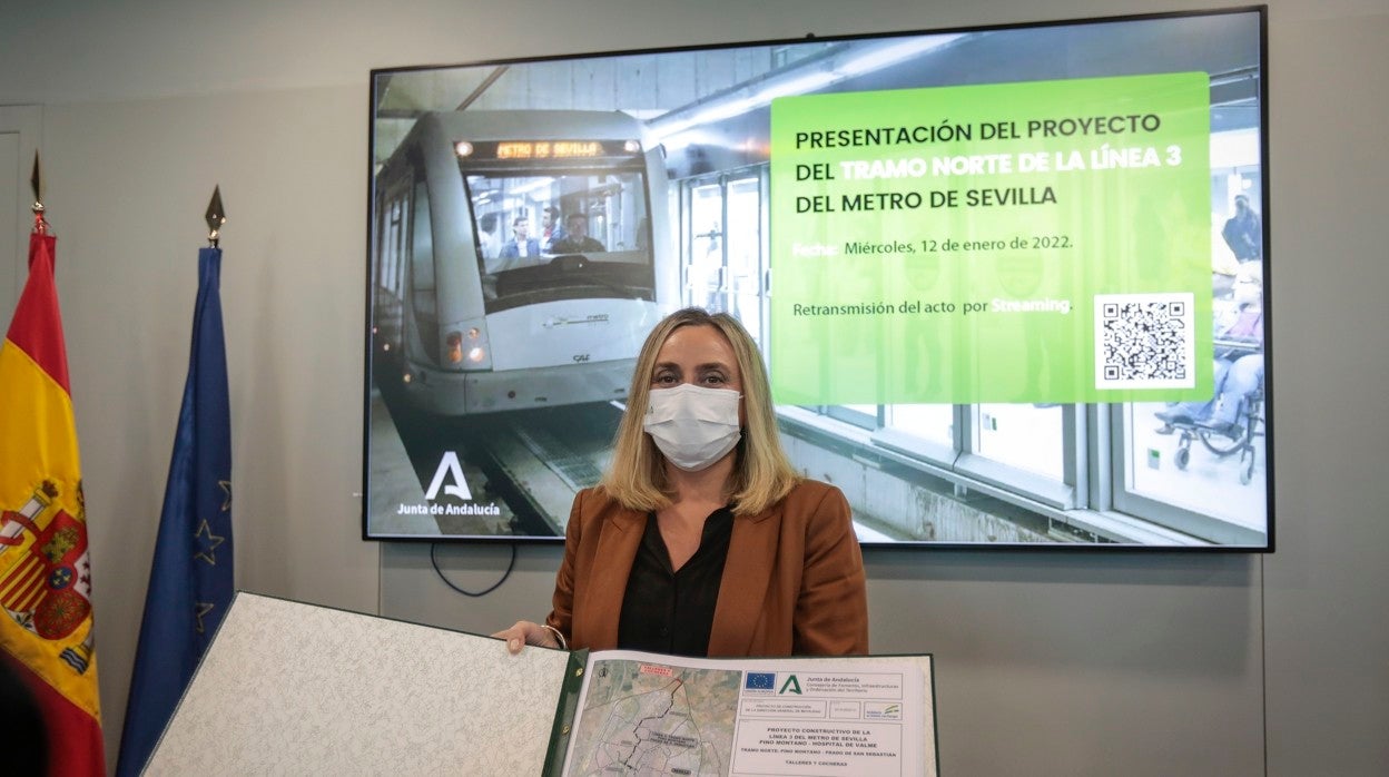 La consejera Marifrán Carazo, en la presentación del proyecto de obra de la línea 3