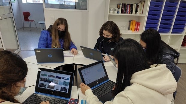 Cinco alumnas del Safa premiadas por luchar contra los residuos plásticos en los mares