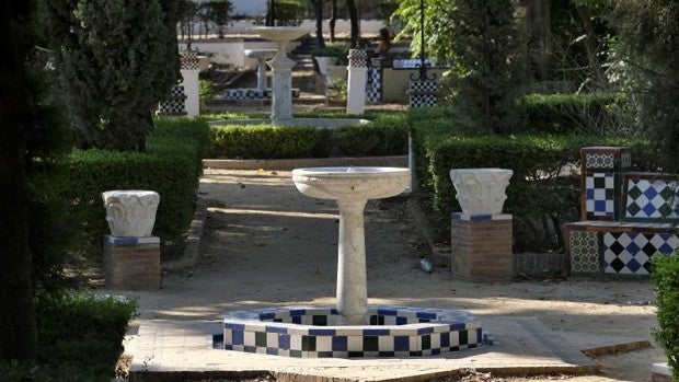 El Ayuntamiento restaurará las cuatro fuentes ornamentales de los Jardines de Murillo