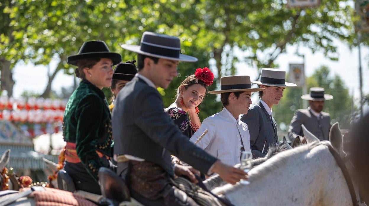 Encuesta: ¿Prefieres el formato actual de la Feria de Sevilla o sería mejor volver al anterior?