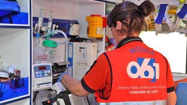 Encuentran en la Cartuja a un hombre herido grave con quemaduras en las piernas