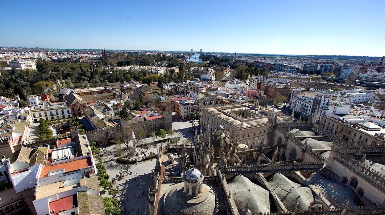 El entorno de la Catedral, el Alcázar y el Archivo de Indias no cuenta con un plan de protección