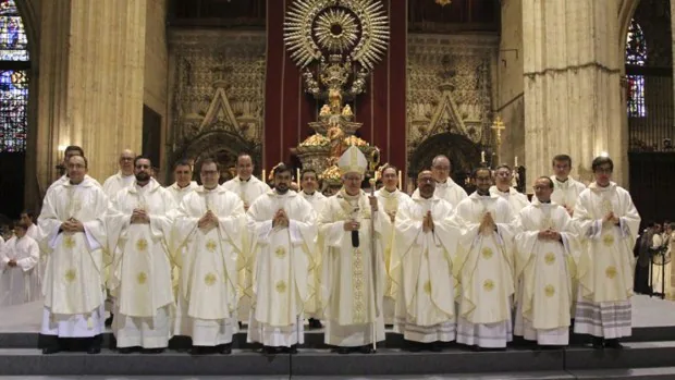 Sevilla cuenta con ocho nuevos sacerdotes, ordenados este sábado en la Catedral