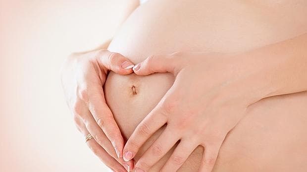Actualmente, el sistema sanitario público británico recomienda tomar 400 microgramos al día de la vitamina durante la concepción y los primeros tres meses del embarazo