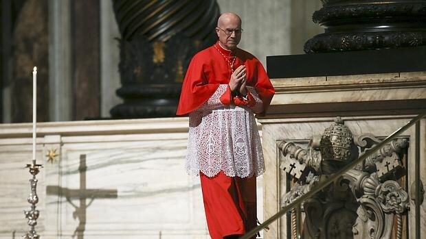 El cardenal Tarcisio Bertone, según «L`Espresso», sabría que parte de los fondos para la reforma eran del hospital