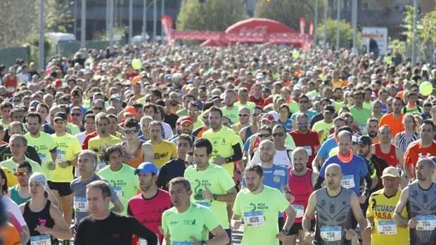 Corredores en el medio maratón de Gijón, disputado el pasado sábado 30 de mayo y que resultó trágico