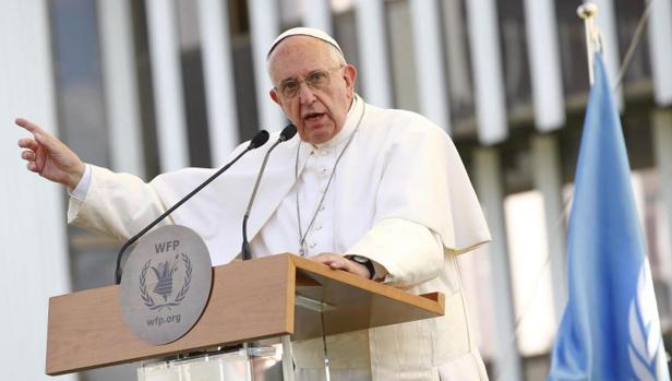 El Papa Francisco ofrece un discurso a los trabajadores del Programa Mundial de Alimentos (PMA) durante su primera visita a la sede central en Roma