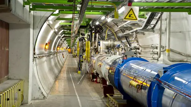 El LHC de Ginebra es una estructura lineal