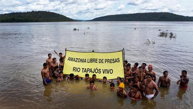 Acción de Greenpeace en la Amazonia para salvar la tribu Mundurukú y su entorno