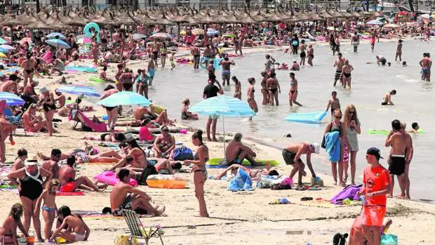 Un millón de turistas ponen a prueba las infraestructuras de Baleares