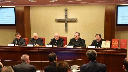 Acto de presentación de la III edición del Misal Romano en la Conferencia Episcopal